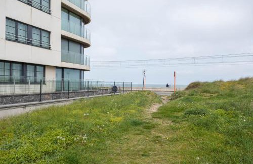 Raversijde Apartment | Peaceful Apartment Retreat near Oostende and Middelkerke
