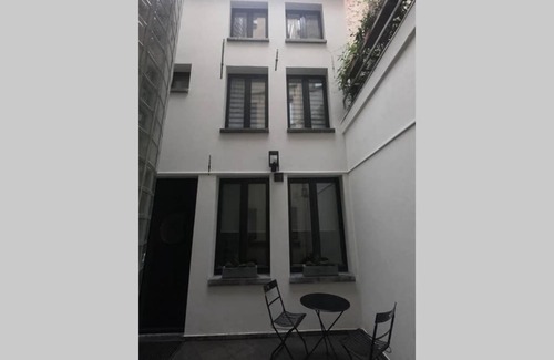 Sint-Andries House | Tranquil Retreat in Top Location near Antwerp Center