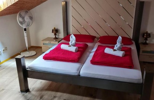 Allensbach Apartment | Cozy Garden Apartment with Pool and Ocean View