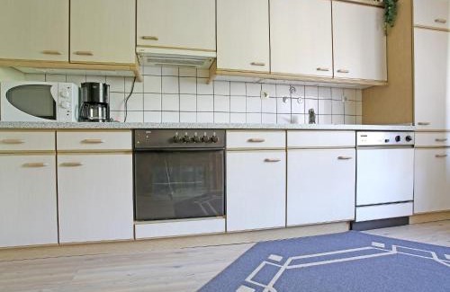 Oberschledorn Apartment | Cozy Medebach Apartment with Terrace and Pet-Friendly Options