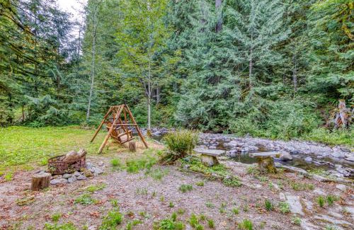 Rhododendron House | Rustling Waters Getaway: Family-Friendly with Hot Tub Access