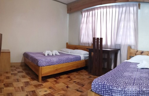 Sagada Hotel | Cozy Rusty Nail Inn & Cafe: Family-Friendly Dining Awaits