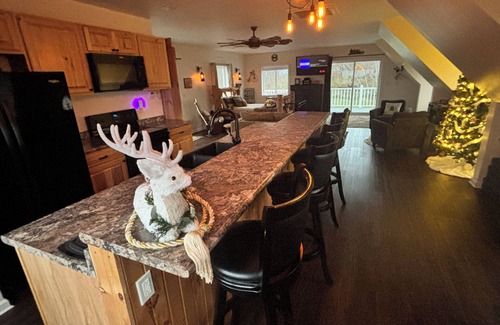 Lemoyne House | Discover Rusty’s Loft: 10/10 Rated with Oceanfront Views