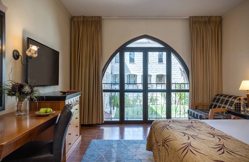 Artists Colony Hotel | Relax at Ruth Zefat By Dan Hotels: Pool, Spa & Dining Awaits