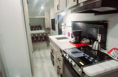 Redwood House | Perfect Getaway: RV Near San Marcos River & Top Amenities