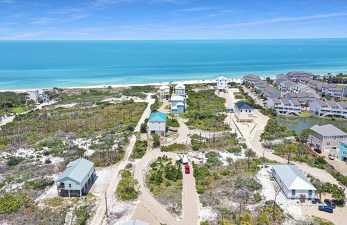 Port St. Joe RV Rental | Cozy RV Lot Near Beach with Oceanfront Views - Salty Turtle