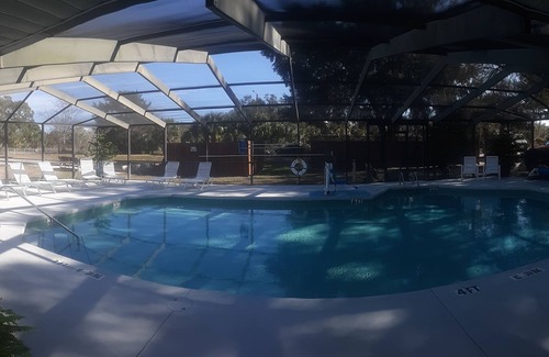 Crystal River RV Rental | Discover Nature Coast Landings RV Resort with Boat Storage