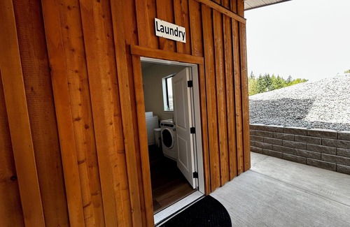 Port Angeles East House | RV@Olympic RV 40 ft Jayco Eagle