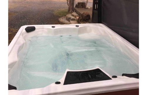 Pine Grove RV Rental | Secluded RV Site at a Private Airport with Great Amenities