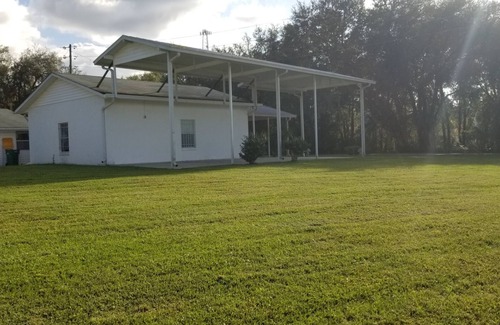Inverness RV Rental | Explore RV Sites along the Scenic Withlacoochee Trail