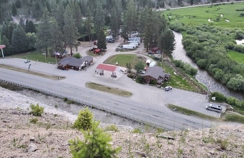 Ravalli County RV Rental | Pet-Friendly RV Spot #2: 50 Amp Pull Through Convenience
