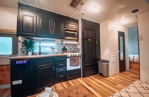Graford House | Relaxing Lake View Retreat at PK – Pet Friendly & More!