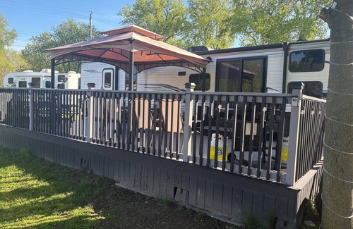 Sherkston House | Pet-Friendly New Trailer at Sherkston Shores with Ocean Views