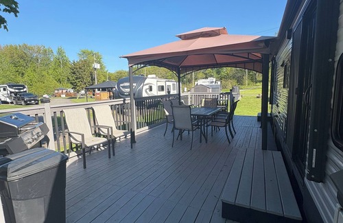 Sherkston House | Pet-Friendly New Trailer at Sherkston Shores with Ocean Views