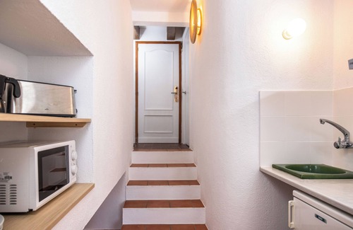 L'Escala Apartment | Discover RVApartaments Escala Brava with Pool & Spa