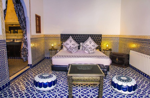 El Ayoun House | Experience Ryad Alya: 4-Star Hotel with Pool & Spa