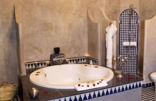 El Ayoun House | Experience Ryad Alya: 4-Star Hotel with Pool & Spa