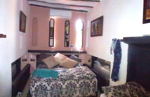 Sidi Bou Amar House | Discover Family Comfort at Ryad Laârouss with Spa & Pool