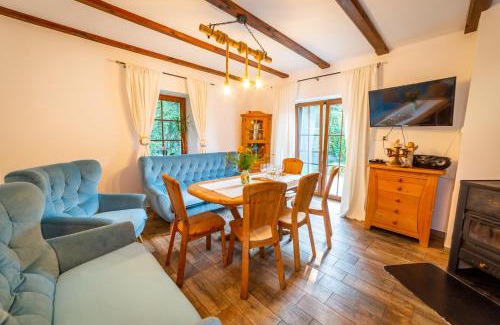 Mikolajki House | Rybaczowka Luknajno: Oceanfront Retreat with Pool & Pet-Friendly