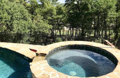 Concan House | Discover Ryder's Ridge: Family-Friendly with Pool & Hot Tub