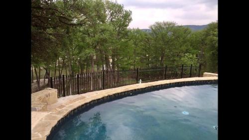 Concan House | Discover Ryder's Ridge: Family-Friendly with Pool & Hot Tub