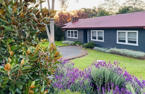 Wattamolla House | Ryders Creek is a unique farm stay accommodation, beautiful location