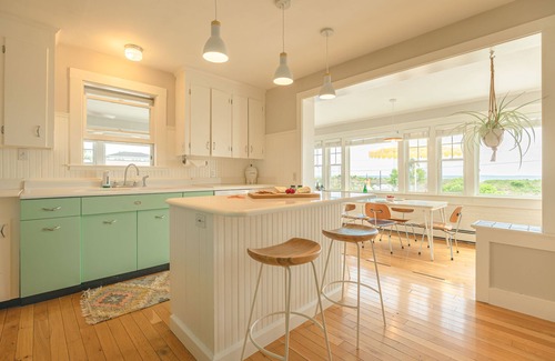 Rye Apartment | Rye Motor Inn: Adults-Only Retreat with Ocean View & Spa
