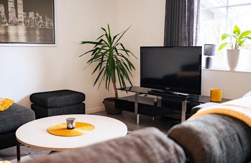 Skurup Apartment | Spacious Townhouse with Garden & Parking for Families