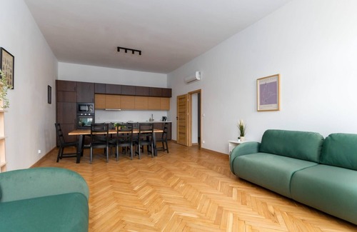 Wroclaw City Center Apartment | Rynek Wrocław Urban Haven Apartment