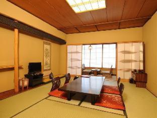 Hakodate Hotel | Experience Tranquility at Ryokan Ichinomatsu - 5-Star Retreat