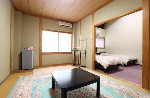Nobeoka House | Discover Relaxation at Ryokan Kenrokuen with Spa Amenities