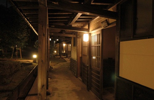 Kokonoe House | Experience Comfort at Ryokan Nanakamado with Top Amenities