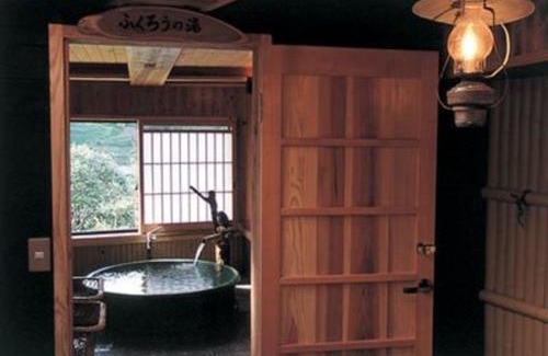 Yufu Hotel | Welcoming Ryokan Yamashiroya with Family-Friendly Amenities