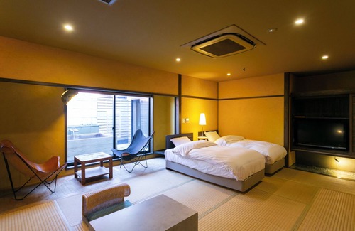 Ureshino House | Relaxing Retreat at Ryokan Yoshidaya with Spa & Hot Tub