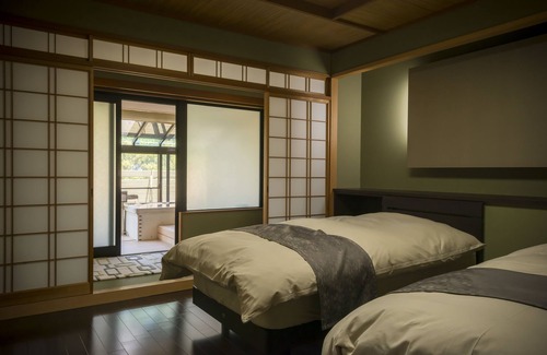 Nomi House | Experience Ryotei Manyou: Top-Rated Hotel with Hot Tub