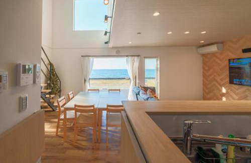 Kyonan House | Ryū shi ma Ocean View Villa: Family-Friendly Coastal Retreat