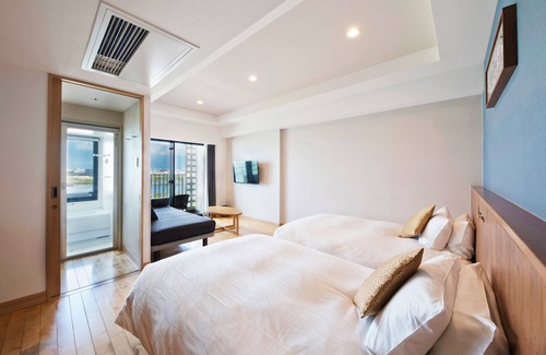 Tomigusuku Hotel | Discover Ryukyu Onsen Senagajima Hotel with Spa & Pool