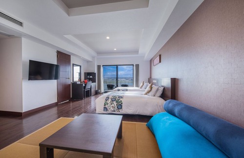 Tomigusuku Hotel | Discover Ryukyu Onsen Senagajima Hotel with Spa & Pool