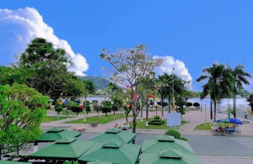 Ha Tien Hotel | Welcoming Sài Gòn - Hà Tiên: Family-Friendly & Breakfast Included