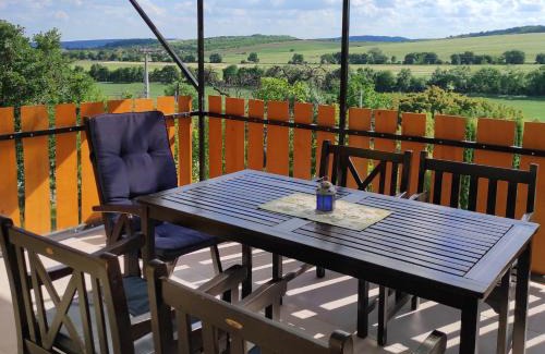 Cserepfalu House | Family-Friendly Retreat at Sárga Liliom Vendégház
