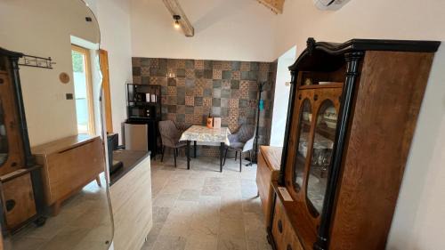 Tapolca House | Exceptional House of Dragons Guesthouse - Family-Friendly Stay