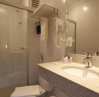 Sao Carlos Hotel | Comfortable São Carlos Marklin Suítes with Great Amenities
