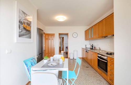 Sao Felix Da Marinha Apartment | Relax at São Félix Seaside Oasis with Spa & Breakfast