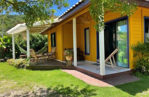 Ubatuba House | Discover Oceanfront Bliss at Praia do Forte, SC