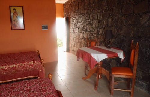 Pedra Badejo House | Discover São José Villa: Cozy Double Room with Pool