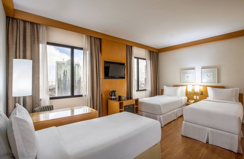Zona Leste Hotel | Discover São Paulo Tatuapé: 4-Star Hotel with Pool & Spa