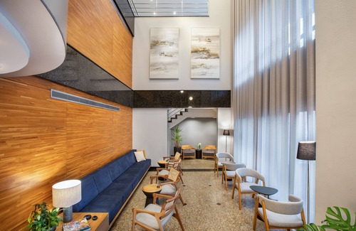 Zona Leste Hotel | Discover São Paulo Tatuapé: 4-Star Hotel with Pool & Spa