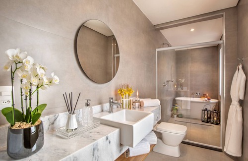 Zona Leste Hotel | Discover São Paulo Tatuapé: 4-Star Hotel with Pool & Spa