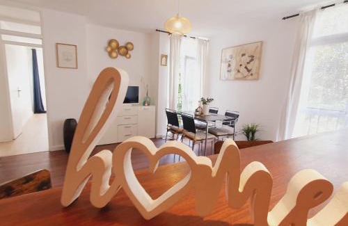 Ris Orangis Apartment | Bright & Inviting Joli T3 in South Paris - Rated 9.6/10