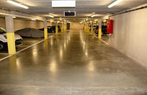 Dinant Apartment | Séjour en bord de Meuse avec garage